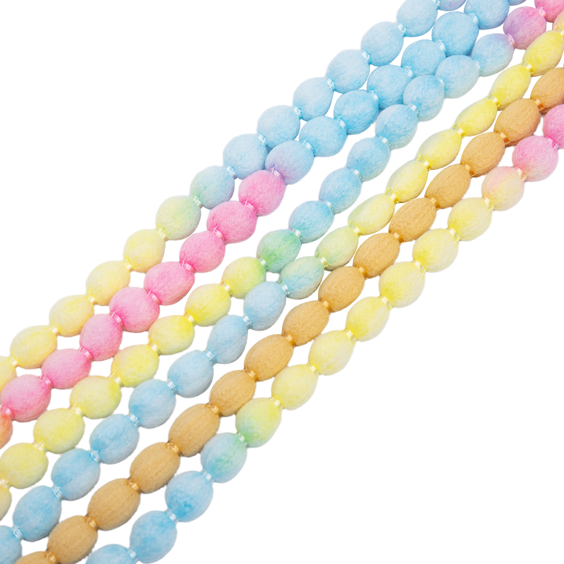 Lacets de pom-pom